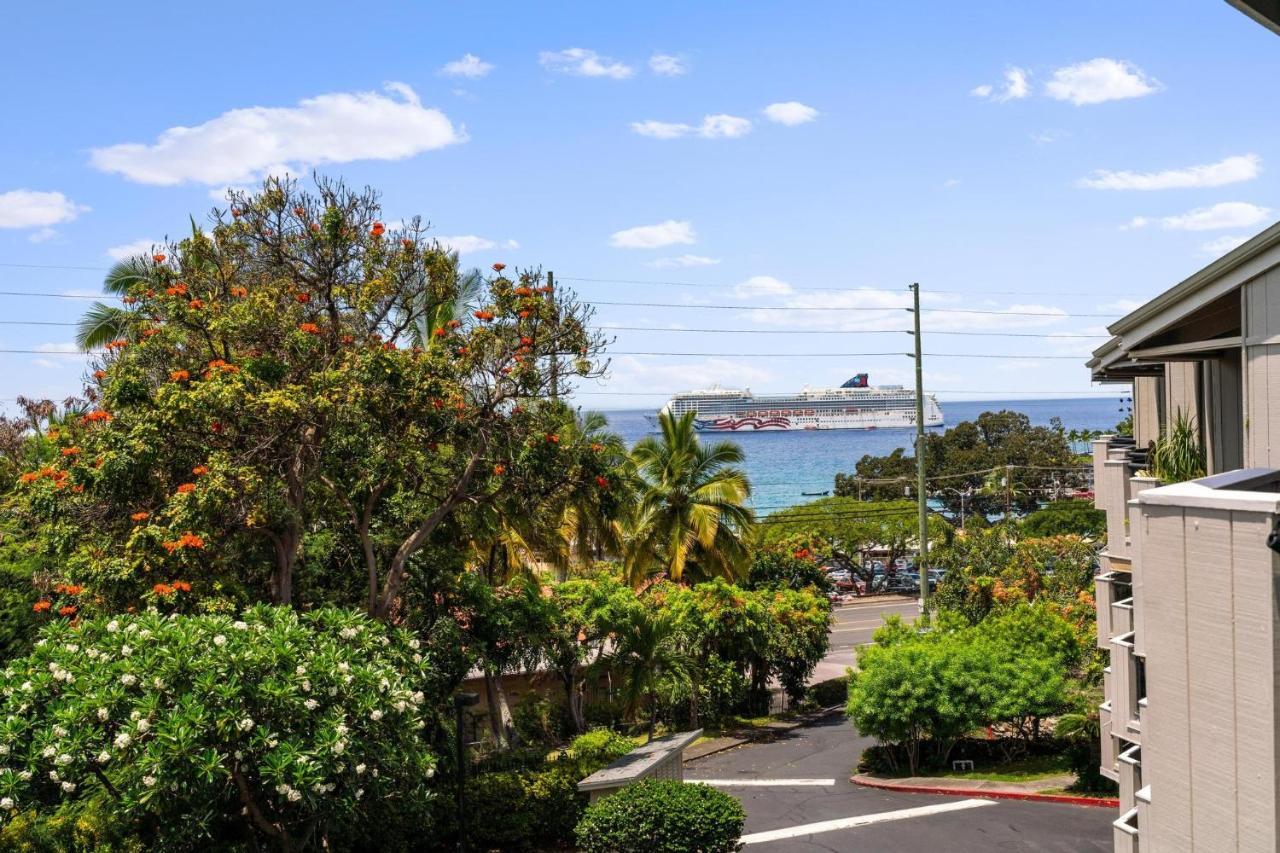 Big Island Kailua Bay Resort 2302 Condo Exterior photo