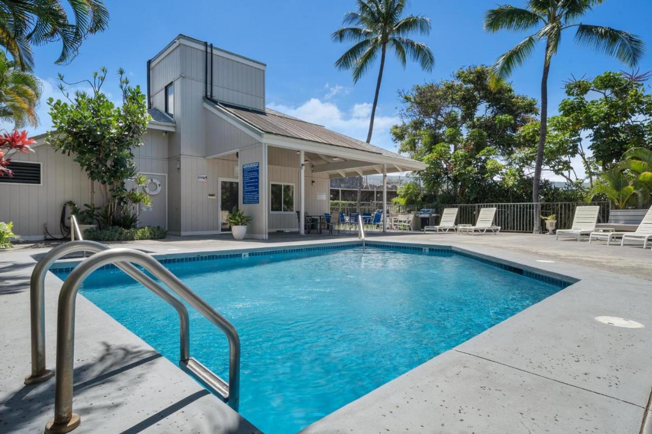 Big Island Kailua Bay Resort 2302 Condo Exterior photo